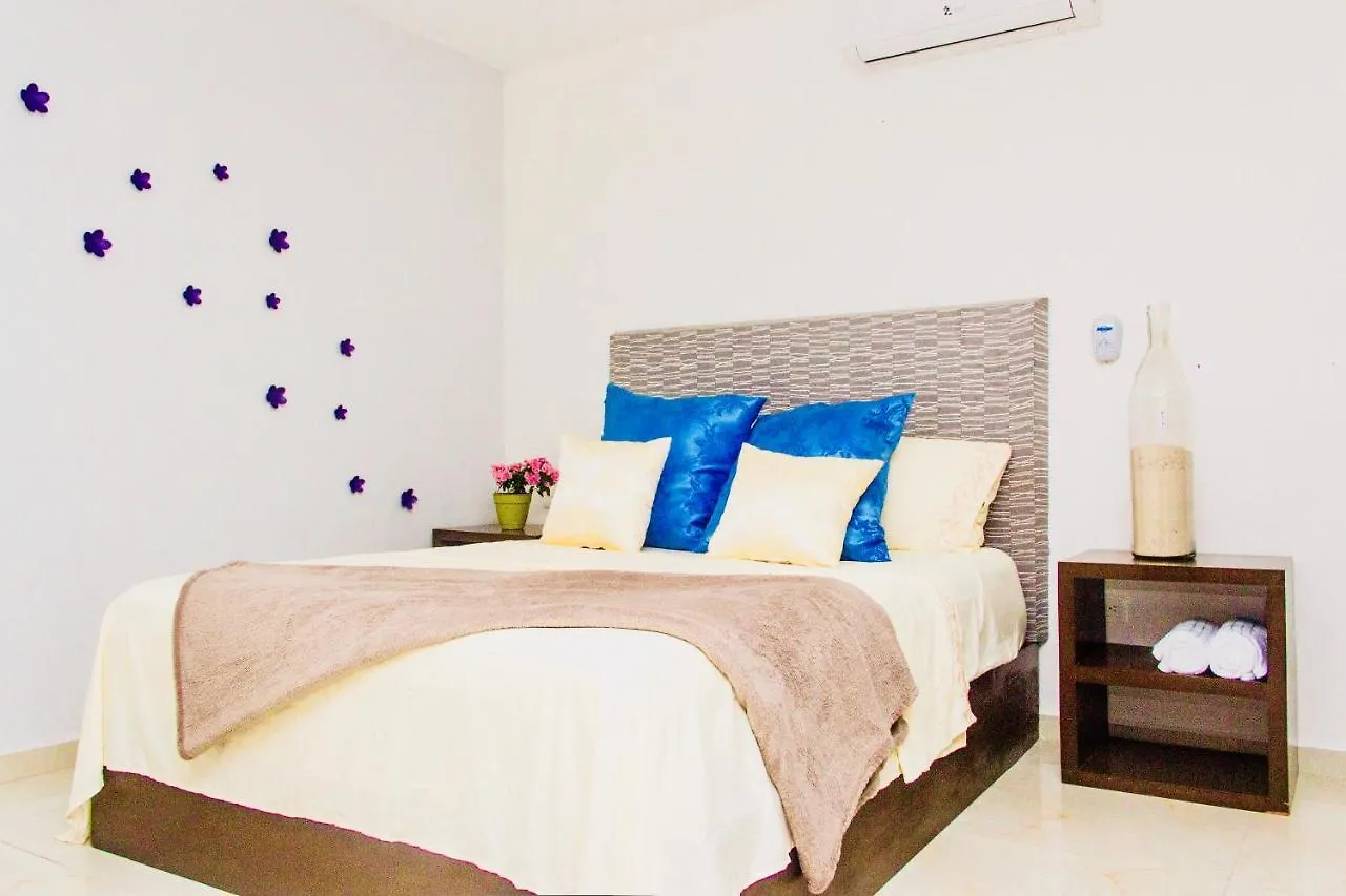 Апарт-отель Aquamarina Suites Плая-дель-Кармен